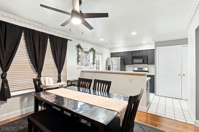 36 Byrnes Ln E, Sayreville Boro, NJ 08872