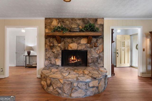 140 Plymouth Drive, Cartersville, GA 30120