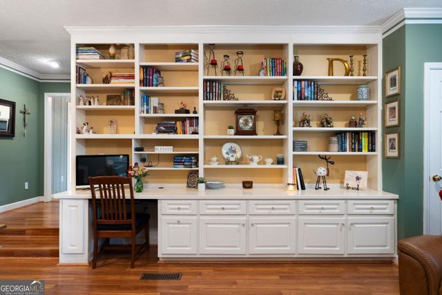 140 Plymouth Drive, Cartersville, GA 30120