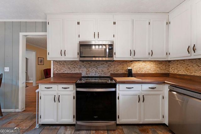 140 Plymouth Drive, Cartersville, GA 30120