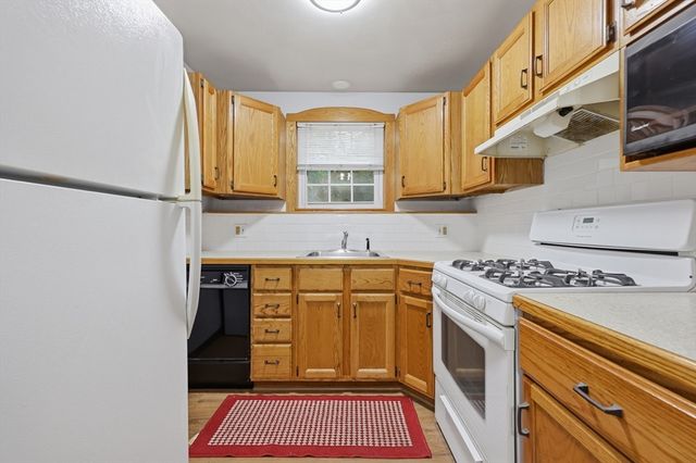 6 Venice Street C2, Danvers, MA 01923