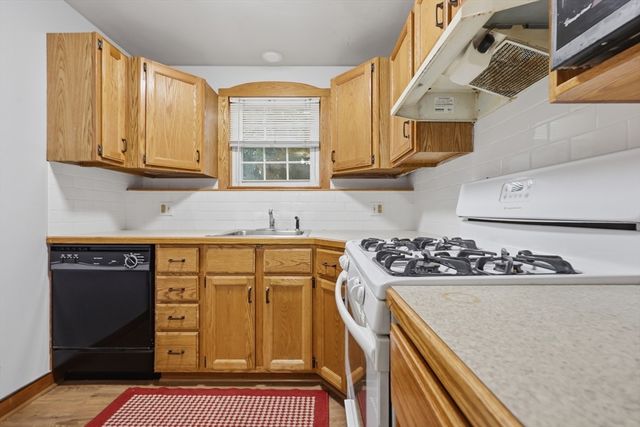 6 Venice Street C2, Danvers, MA 01923