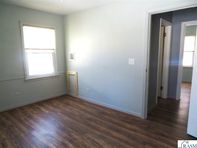 446 Tyler Avenue, North Mankato, MN 56003