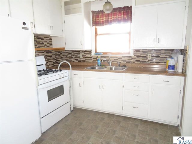 446 Tyler Avenue, North Mankato, MN 56003