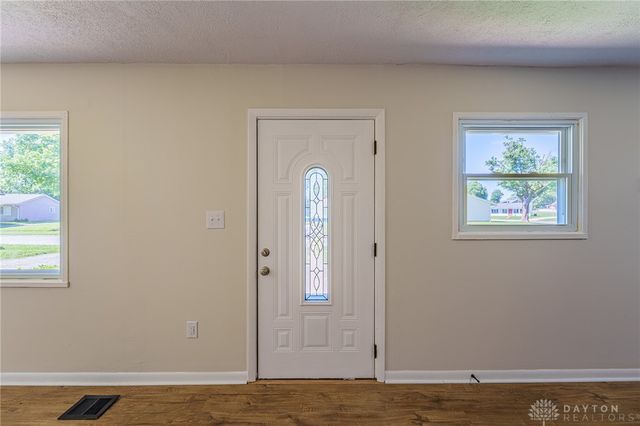 1091 June Drive, Xenia, OH 45385
