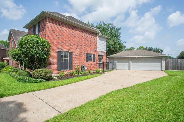 702 E Haven Court, Friendswood, TX 77546