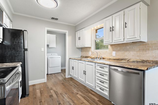 1501 Pearl Street, Lindale, TX 75771