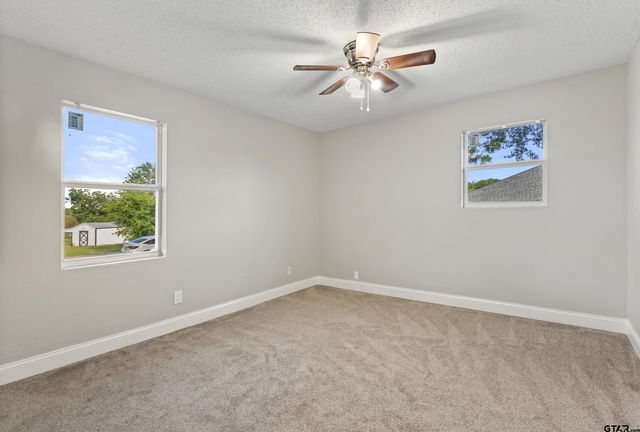 1501 Pearl Street, Lindale, TX 75771