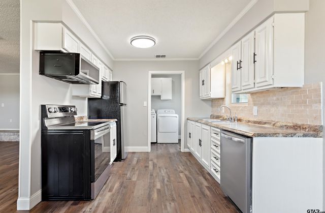 1501 Pearl Street, Lindale, TX 75771