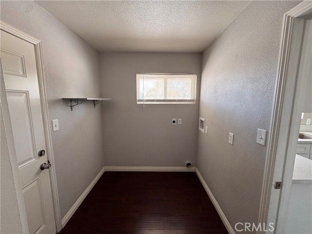 19955 Shoshonee Road, Apple Valley, CA 92307