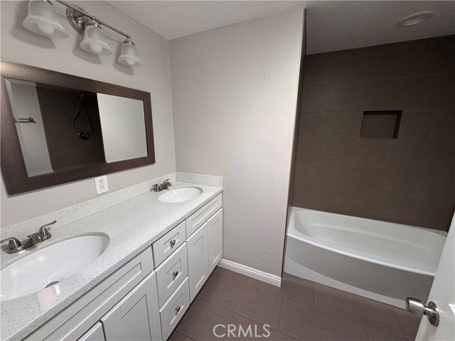 19955 Shoshonee Road, Apple Valley, CA 92307