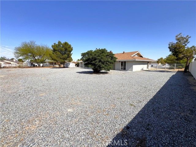 19955 Shoshonee Road, Apple Valley, CA 92307