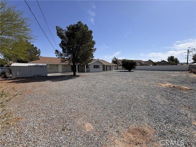 19955 Shoshonee Road, Apple Valley, CA 92307