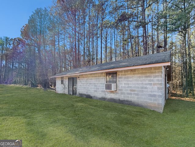 1100 Highway 54, Moreland, GA 30259