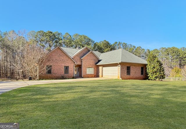 1100 Highway 54, Moreland, GA 30259
