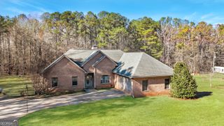 1100 Highway 54, Moreland, GA 30259