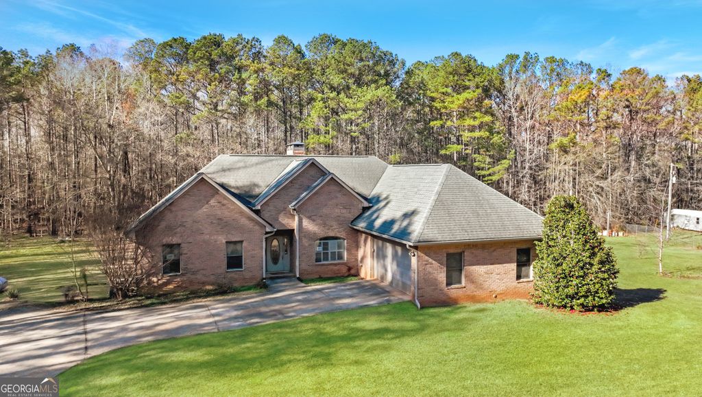 1100 Highway 54, Moreland, GA 30259