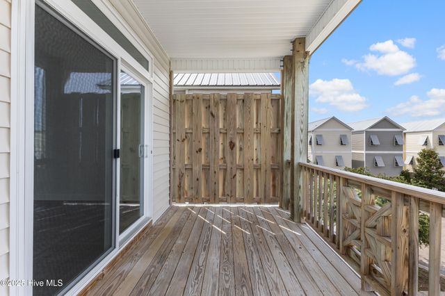 208a Bridgeview Court, Surf City, NC 28445
