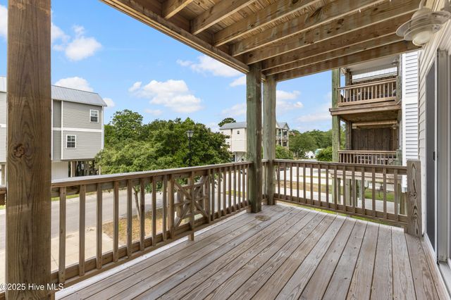 208a Bridgeview Court, Surf City, NC 28445