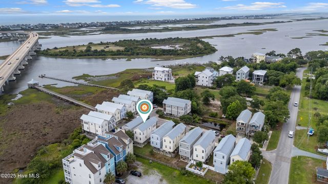 208a Bridgeview Court, Surf City, NC 28445