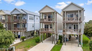 208a Bridgeview Court, Surf City, NC 28445