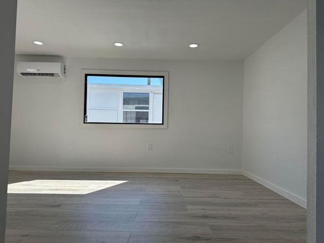 39 Palm Drive, Lake Worth Beach, FL 33461