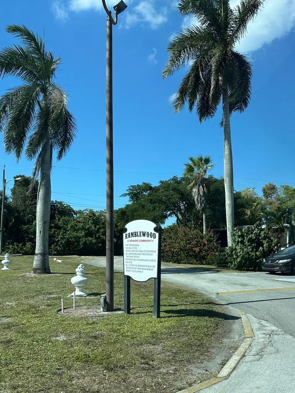 39 Palm Drive, Lake Worth Beach, FL 33461