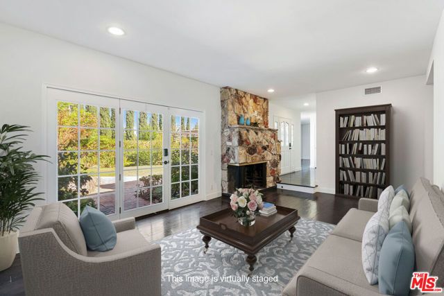 4645 Petit Avenue, Encino (los Angeles), CA 91436