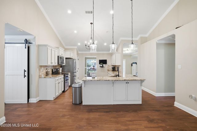 10304 Lake Forest Drive, Ocean Springs, MS 39565