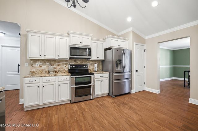 10304 Lake Forest Drive, Ocean Springs, MS 39565