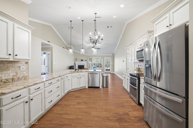 10304 Lake Forest Drive, Ocean Springs, MS 39565