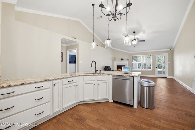 10304 Lake Forest Drive, Ocean Springs, MS 39565