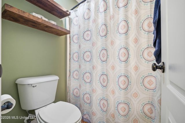 10304 Lake Forest Drive, Ocean Springs, MS 39565