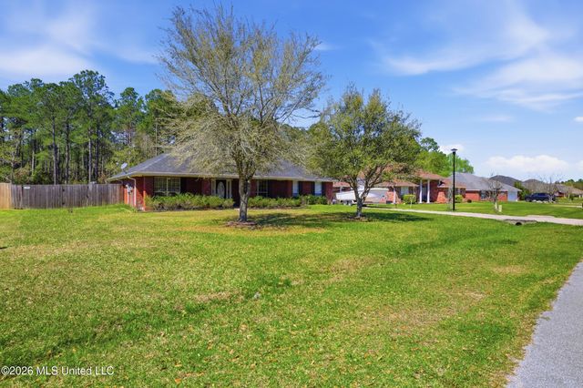 10304 Lake Forest Drive, Ocean Springs, MS 39565