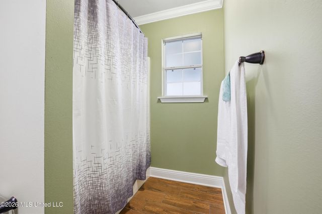 10304 Lake Forest Drive, Ocean Springs, MS 39565