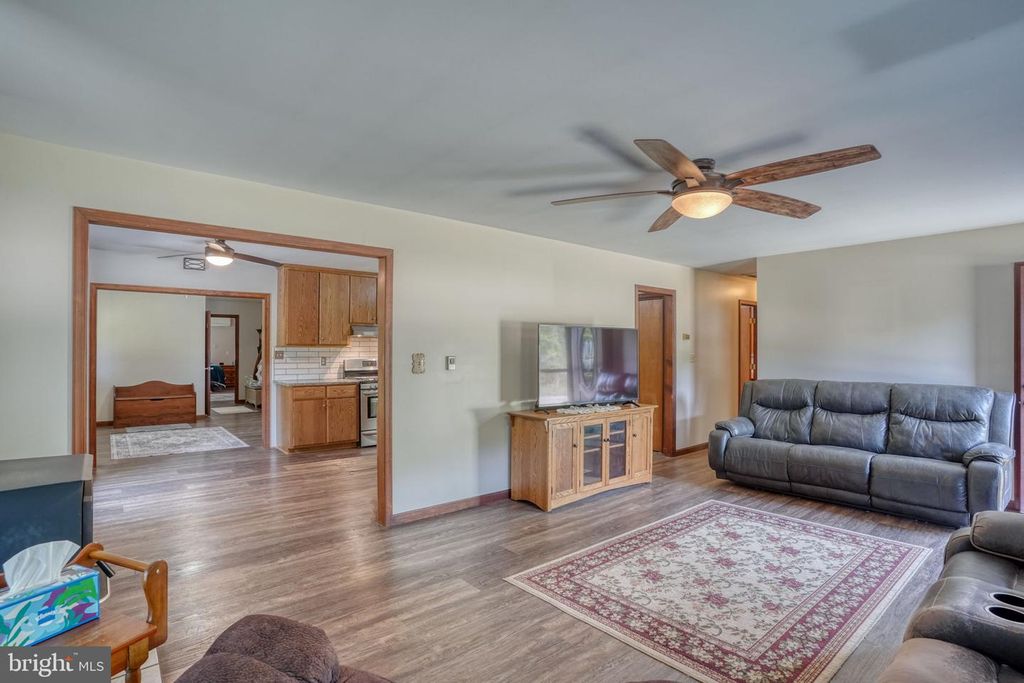 Image 22 of property listing at 12484 GREENSBORO RD, Greensboro, MD 21639