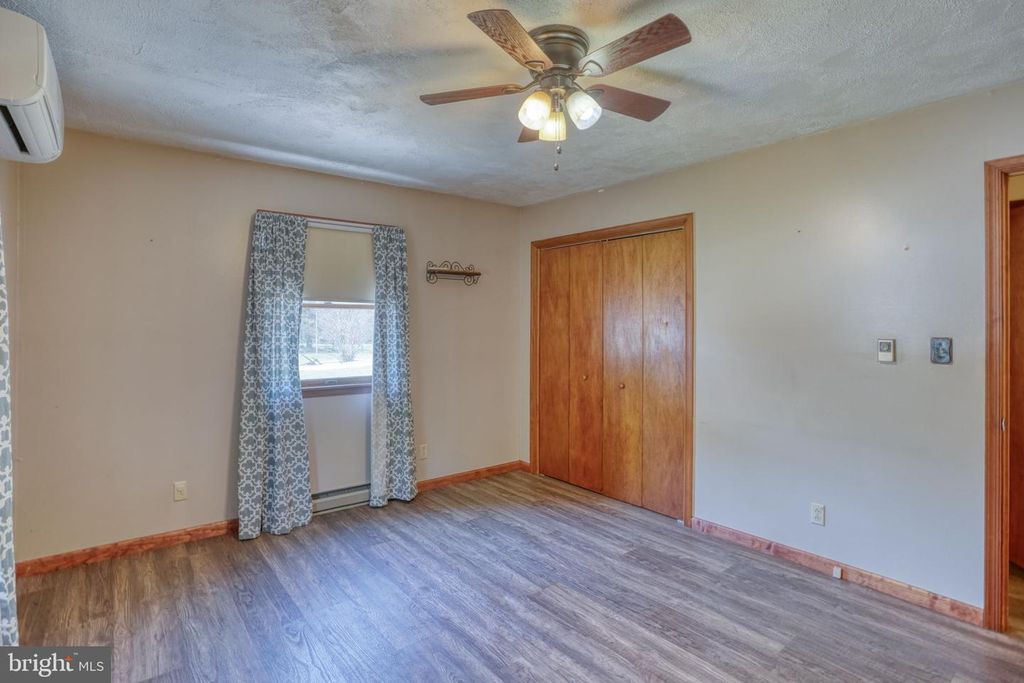 Image 36 of property listing at 12484 GREENSBORO RD, Greensboro, MD 21639