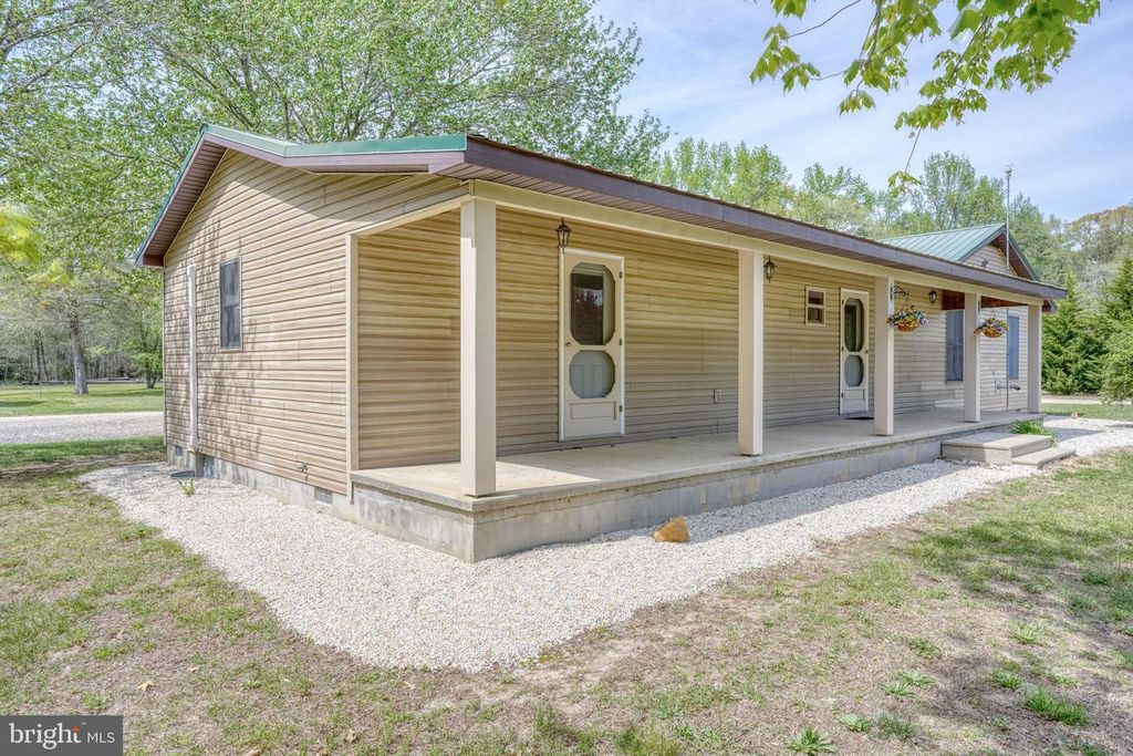 Image 44 of property listing at 12484 GREENSBORO RD, Greensboro, MD 21639