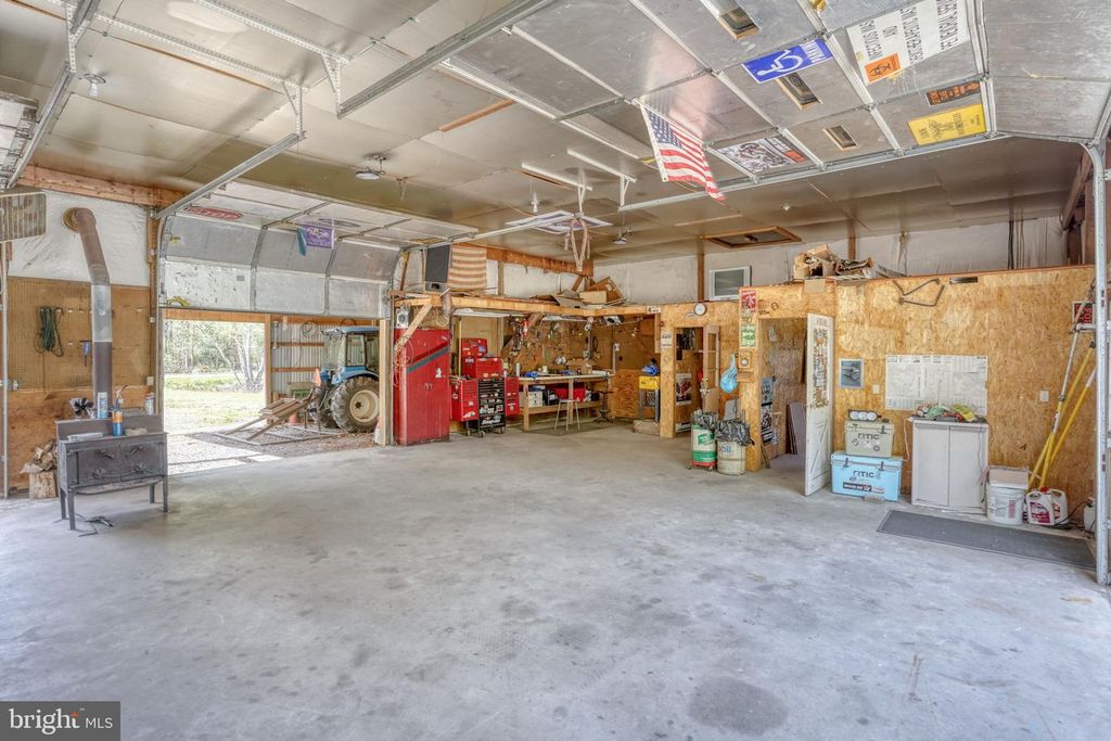 Image 45 of property listing at 12484 GREENSBORO RD, Greensboro, MD 21639