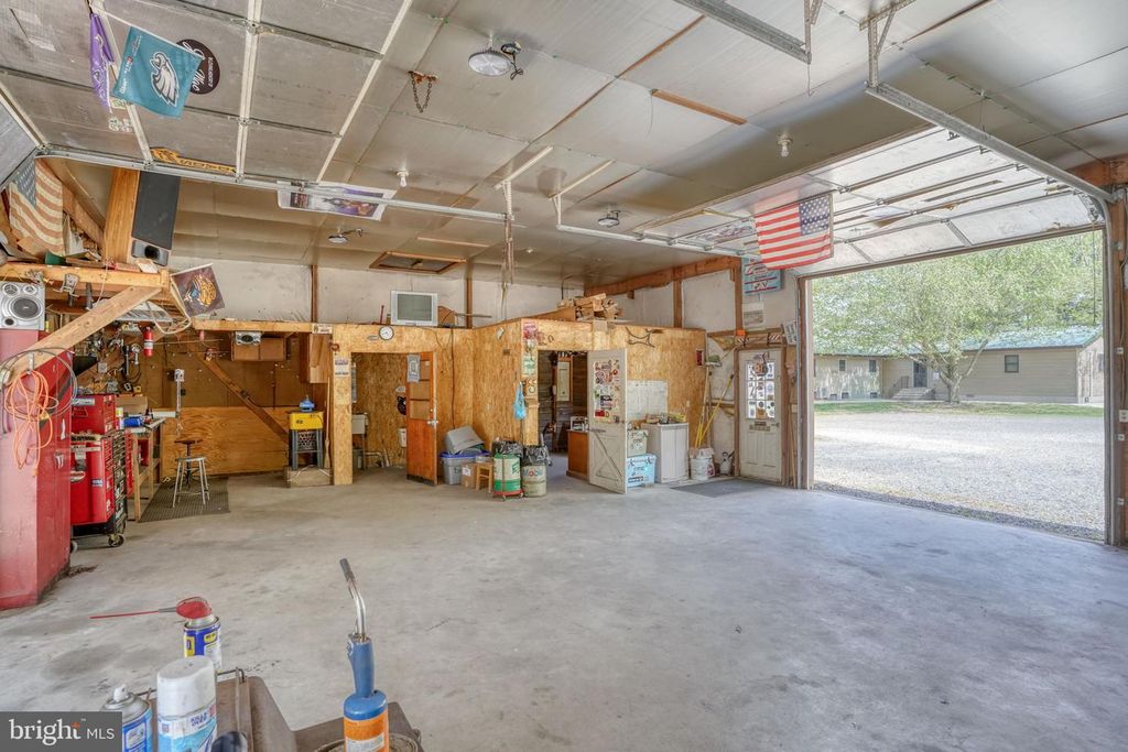 Image 47 of property listing at 12484 GREENSBORO RD, Greensboro, MD 21639