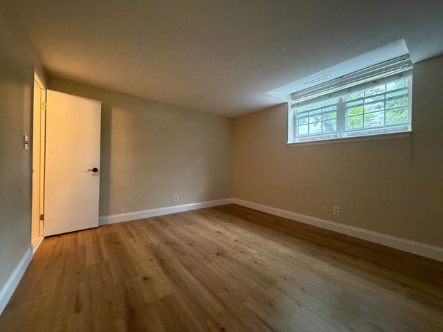 140 Lake Shore Rd 2B, Boston, MA 02135