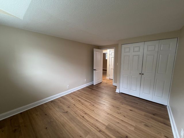 140 Lake Shore Rd 2B, Boston, MA 02135