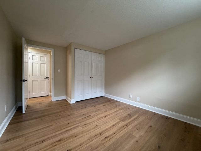 140 Lake Shore Rd 2B, Boston, MA 02135