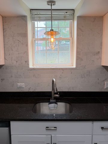 140 Lake Shore Rd 2B, Boston, MA 02135