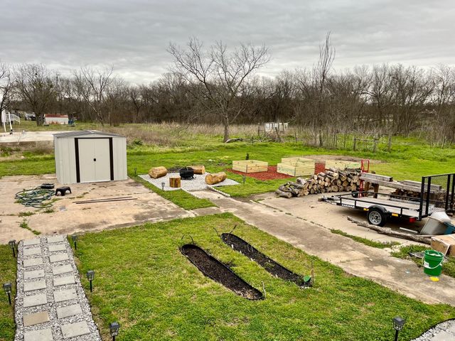 109 T A Carroll Avenue, Corsicana, TX 75110