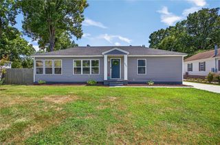 2205 Tennessee DR, Chesapeake, VA 23323