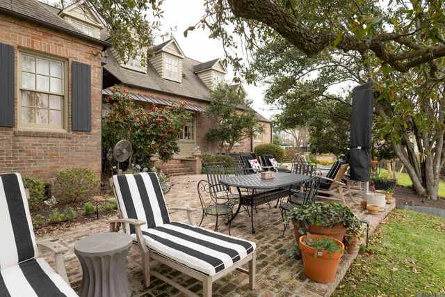 7868 Highland Rd, Baton Rouge, LA 70808