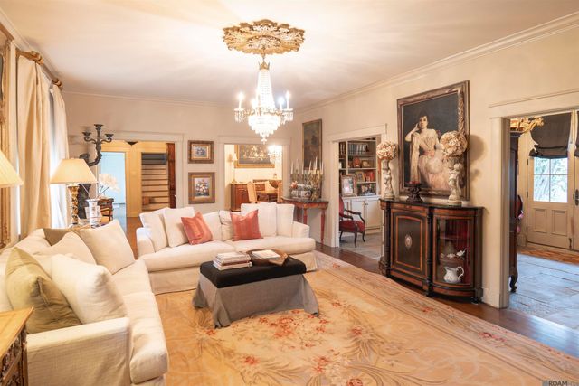 7868 Highland Rd, Baton Rouge, LA 70808