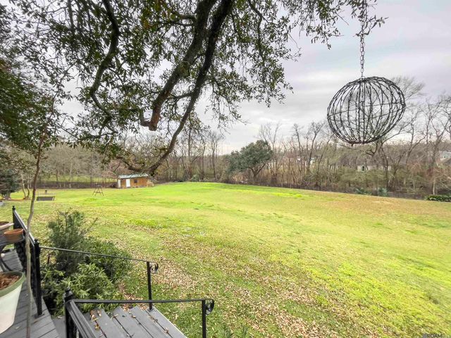 7868 Highland Rd, Baton Rouge, LA 70808