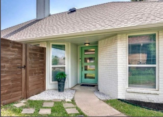 2062 Arbor Creek Drive A, Carrollton, TX 75010